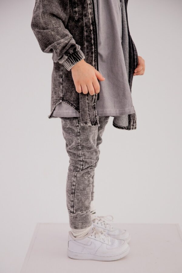 SPODNIE CLASSIC DEKATYZOWANE JEANS BLACK NUNU